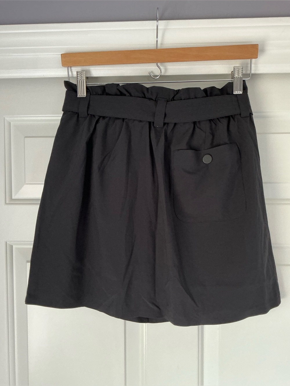 Athleta Black Skyline Belted Tie Waist PaperBag Skirt/Skort 6 - Picture 3 of 11